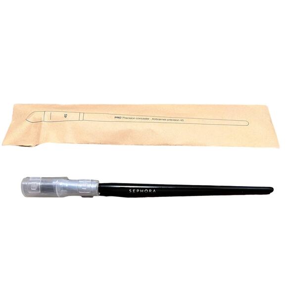 NEW Sephora 45 Pro Precision Concealer Brush - Picture 1 of 9